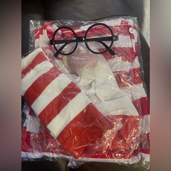 Where’s WALDO Cosplay Haloween costume Adult - Picture 3 of 3